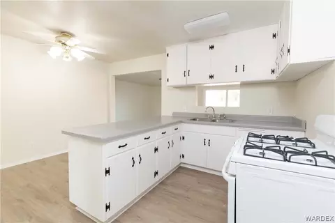 815 E Berk Ave, Kingman, AZ 86409 photo 12