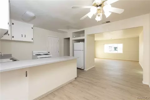 815 E Berk Ave, Kingman, AZ 86409 photo 13