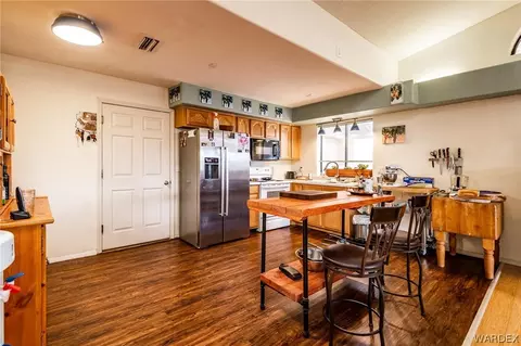 7687 E Oxbow Dr, Kingman, AZ 86401 photo 3