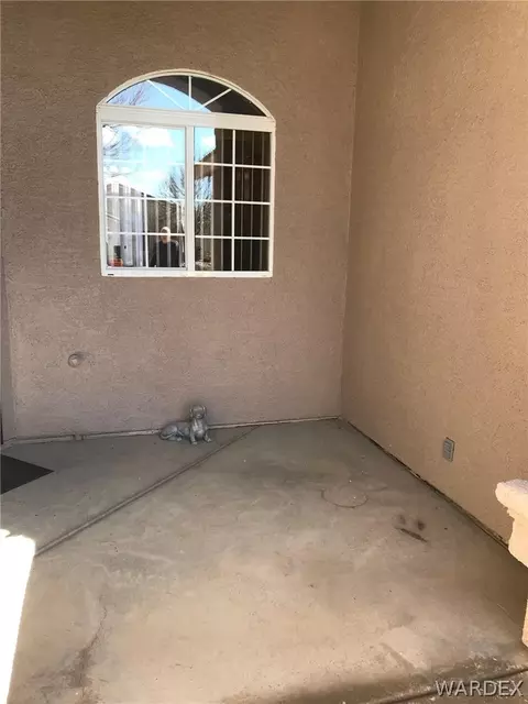3933 E Ames Ave, Kingman, AZ 86409 photo 3