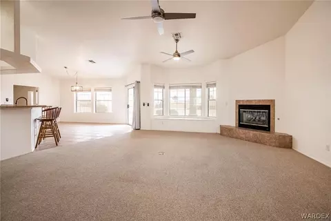 5562 N Storm Cloud Dr, Kingman, AZ 86409 photo 9