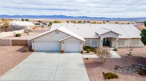 5562 N Storm Cloud Dr, Kingman, AZ 86409 photo 3