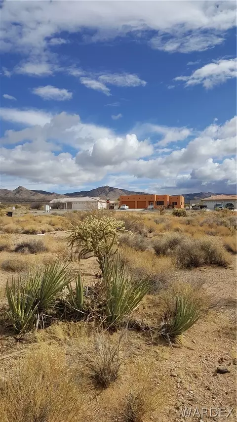7280 E Stetson Dr, Kingman, AZ 86401 photo 3