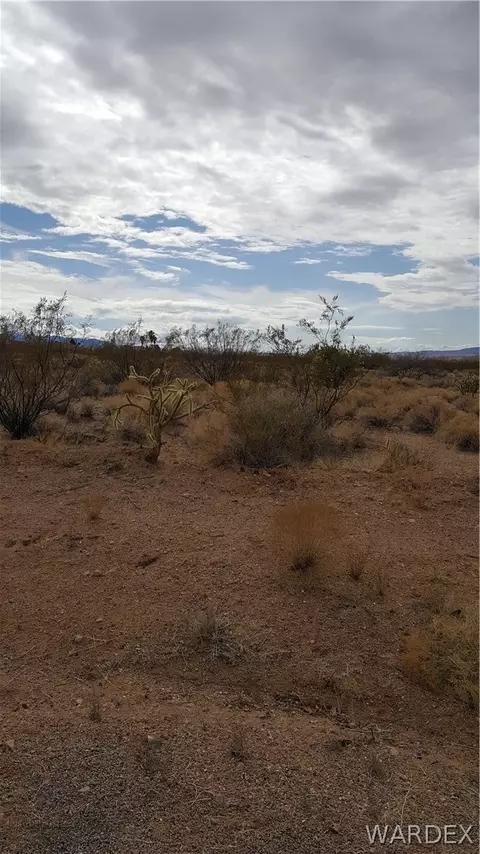 7280 E Stetson Dr, Kingman, AZ 86401 photo 1
