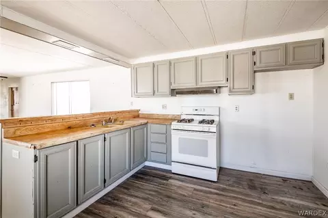 3294 E Thompson Ave, Kingman, AZ 86409 photo 9