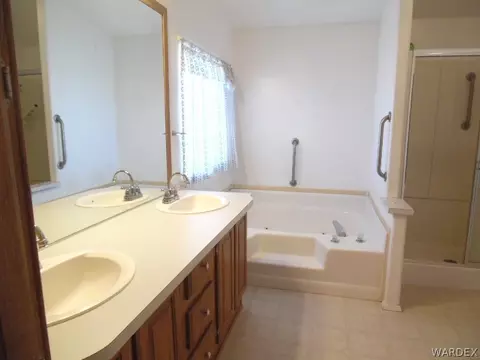 1925 E Hearne Ct, Kingman, AZ 86409 photo 6