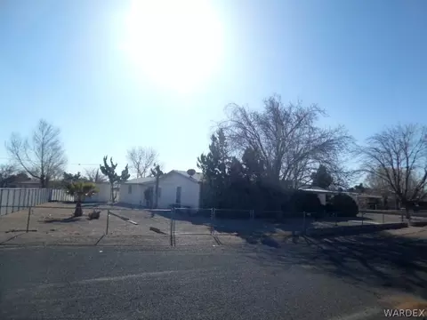 1925 E Hearne Ct, Kingman, AZ 86409 photo 2