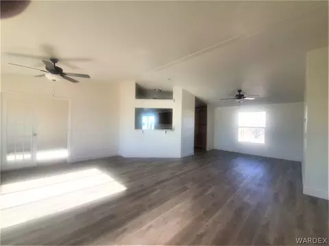 3687 E Robin Ln, Kingman, AZ 86409 photo 2