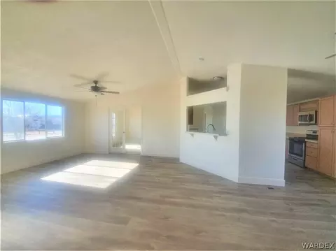 3687 E Robin Ln, Kingman, AZ 86409 photo 3
