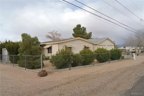 511 E Beverly Ave, Kingman, AZ 86409 photo 4