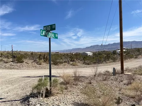 1485 W Cathedral Dr, Meadview, AZ 86444