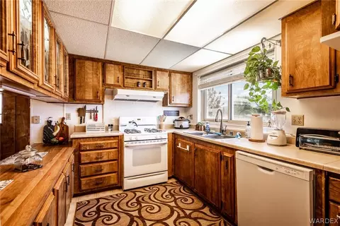 2215 E Snavely Ave, Kingman, AZ 86409 photo 12