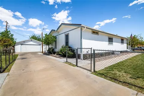 2215 E Snavely Ave, Kingman, AZ 86409 photo 3