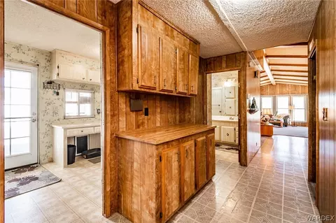 2215 E Snavely Ave, Kingman, AZ 86409 photo 16