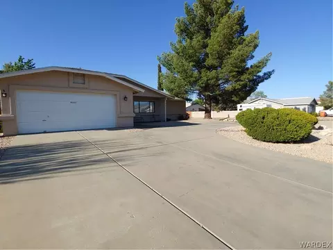 3865 E Lass Ave, Kingman, AZ 86409 photo 2