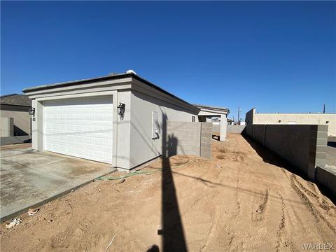 3301 E Coarra Dr, Kingman, AZ 86409 photo 2