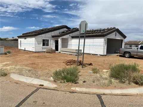 3277 E Coarra Dr, Kingman, AZ 86409 photo 1