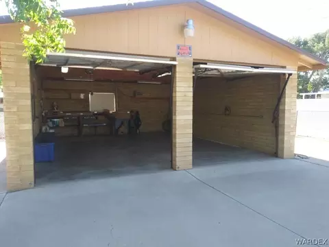 2585 E Mcvicar Ave, Kingman, AZ 86409 photo 18