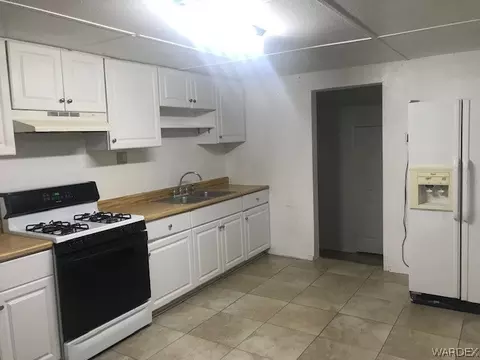 3589 E Shaeffer Ave, Kingman, AZ 86409 photo 4
