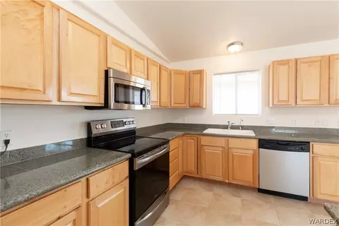 7068 E Rawhide Ct, Kingman, AZ 86401 photo 9