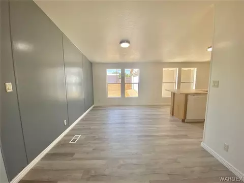 2790 E Mcvicar Ave, Kingman, AZ 86409 photo 10