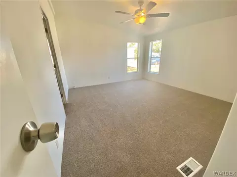 2790 E Mcvicar Ave, Kingman, AZ 86409 photo 17