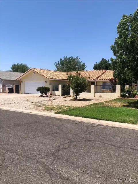 3769 E Snavely Ave, Kingman, AZ 86409 photo 2