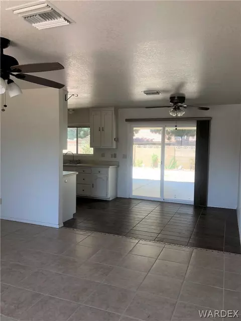 3769 E Snavely Ave, Kingman, AZ 86409 photo 9