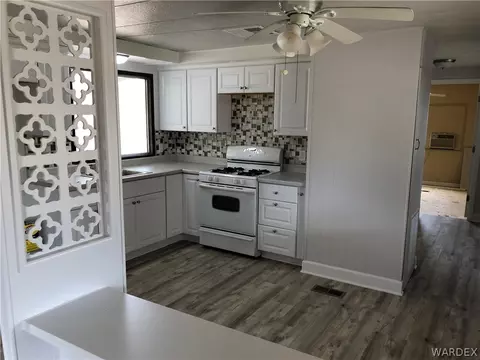 2395 E Suffock Ave, Kingman, AZ 86409 photo 2