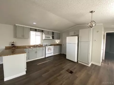 3021 E Thompson Ave, Kingman, AZ 86409 photo 12