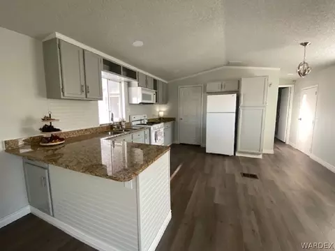 3021 E Thompson Ave, Kingman, AZ 86409 photo 13