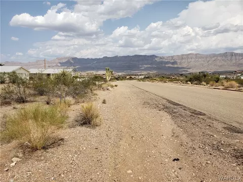135 E Spencer Dr, Meadview, AZ 86444 photo 1