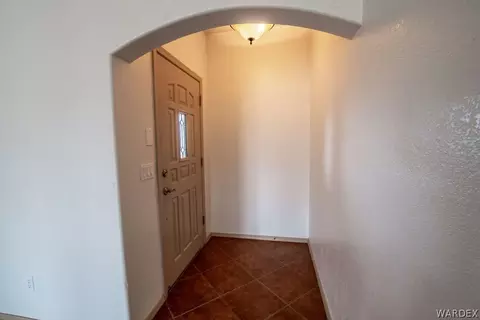 7008 E Stetson Dr, Kingman, AZ 86401 photo 3