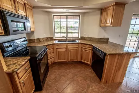 7008 E Stetson Dr, Kingman, AZ 86401 photo 10