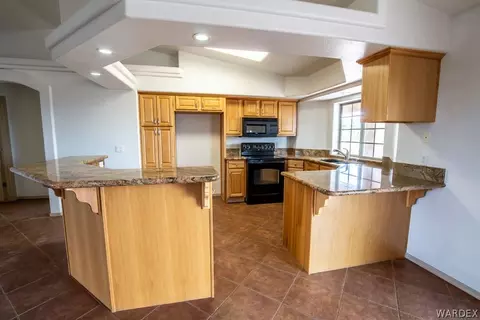 7008 E Stetson Dr, Kingman, AZ 86401 photo 8