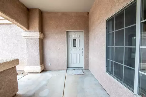 7008 E Stetson Dr, Kingman, AZ 86401 photo 2