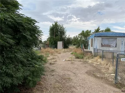 3187 E Thompson Ave, Kingman, AZ 86409 photo 2