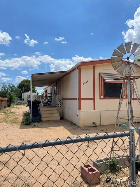 2334 E Thompson Ave, Kingman, AZ 86409 photo 2