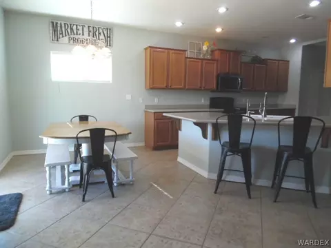 7100 E Stoneaxe Dr, Kingman, AZ 86401 photo 9