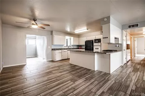 2390 E Thompson Ave, Kingman, AZ 86409 photo 9