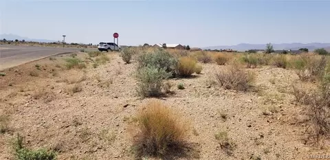 7641 E Burro Dr, Kingman, AZ 86401 photo 3