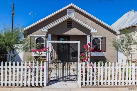 304 C St, Needles, CA 92363 photo 2