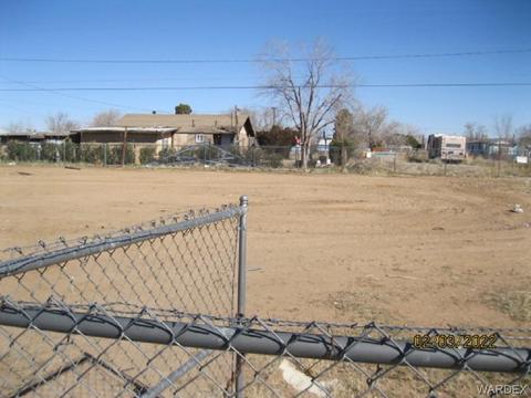 3593 E Oriole Ln, Kingman, AZ 86409 photo 3