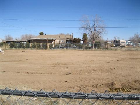 3593 E Oriole Ln, Kingman, AZ 86409 photo 4