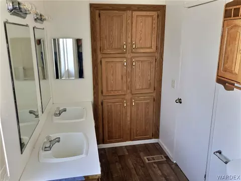 3585 E Robin Ln, Kingman, AZ 86409 photo 10