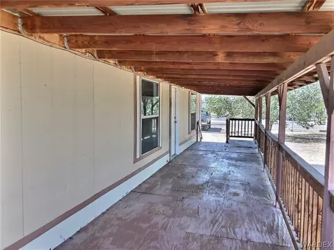 3585 E Robin Ln, Kingman, AZ 86409 photo 4