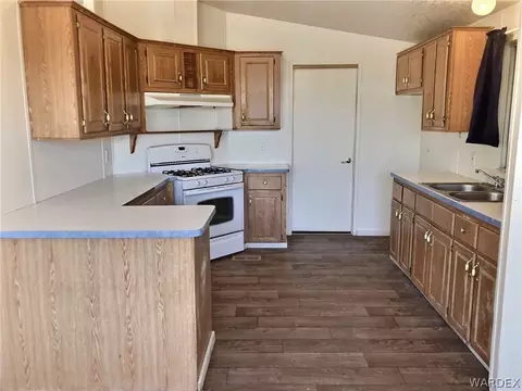 3585 E Robin Ln, Kingman, AZ 86409 photo 6