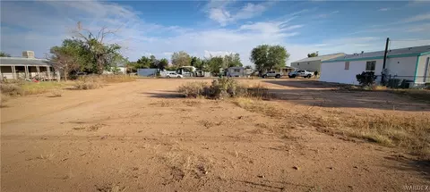 3676 E Shaeffer Ave, Kingman, AZ 86409 photo 2