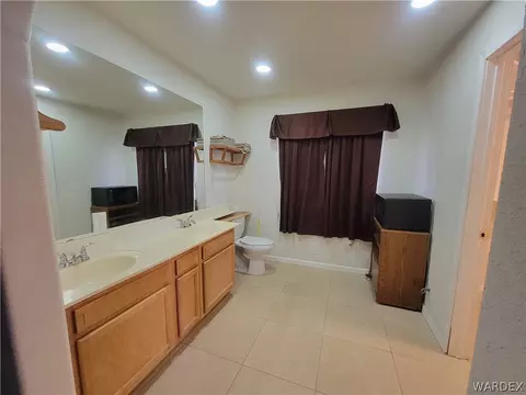 10040 E Lan Dr, Kingman, AZ 86402 photo 13