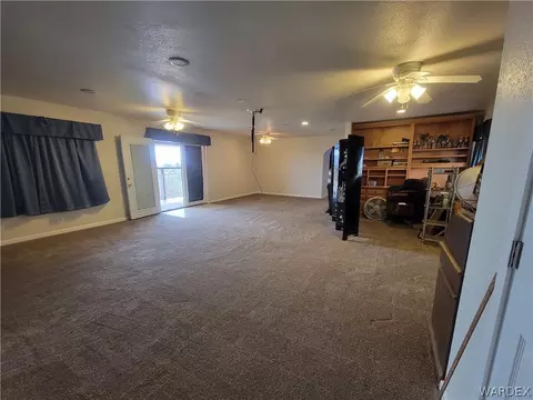 10040 E Lan Dr, Kingman, AZ 86402 photo 6